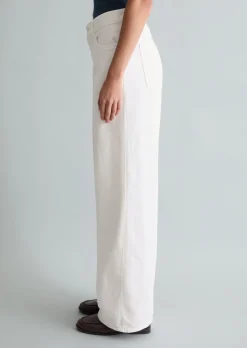 Jeans Model Tomke wide aus weichem Organic-Cotton-Lyocell-Mix