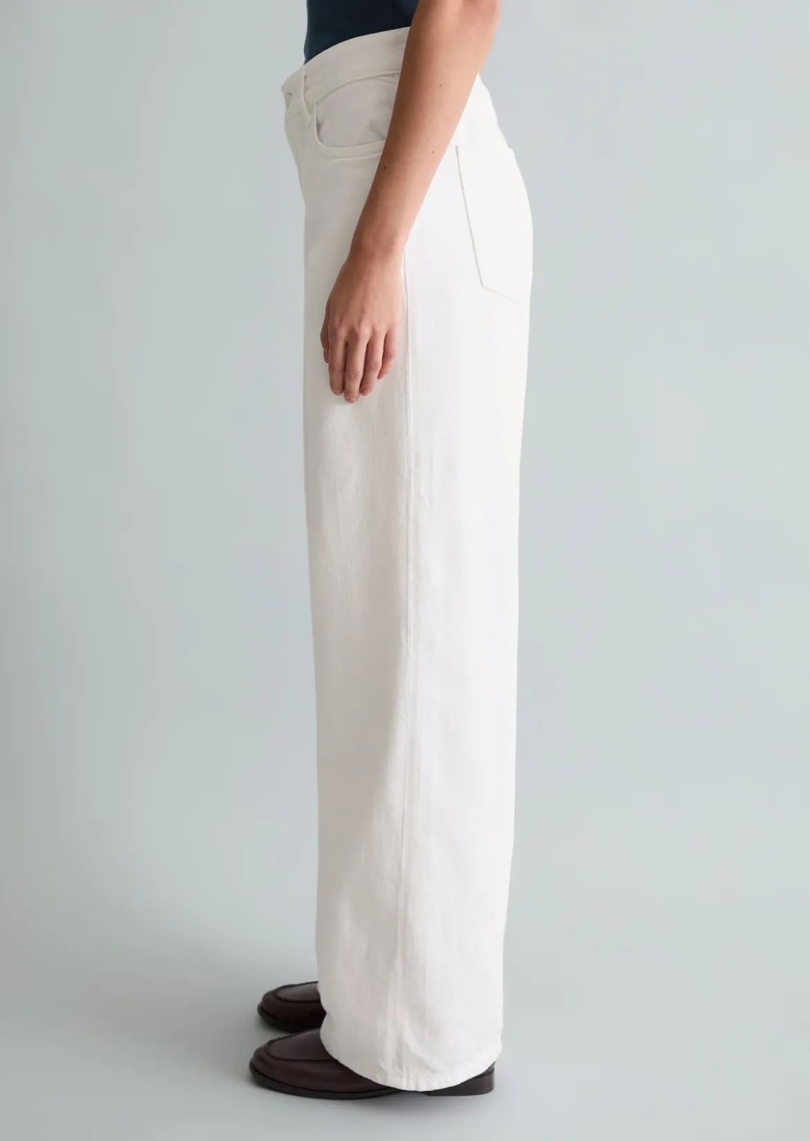 Jeans Model Tomke wide aus weichem Organic-Cotton-Lyocell-Mix