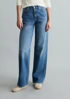 Jeans Model Tomma wide aus leichter Bio-Baumwoll-Qualität