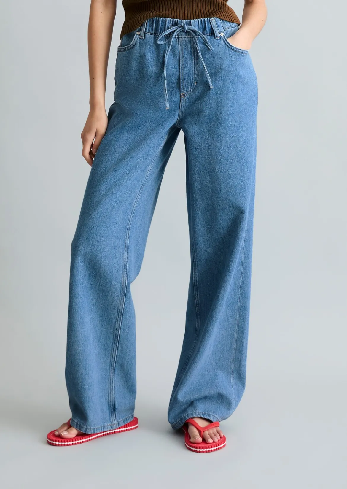 Jeans Model Tomma wide mit elastischem Bund