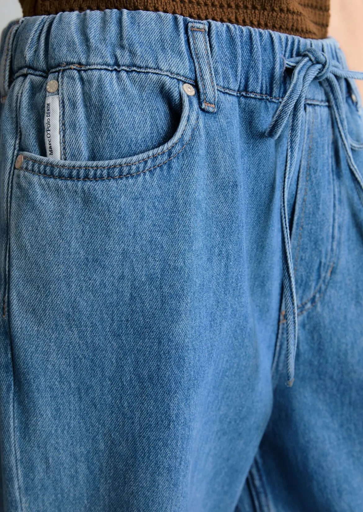 Jeans Model Tomma wide mit elastischem Bund