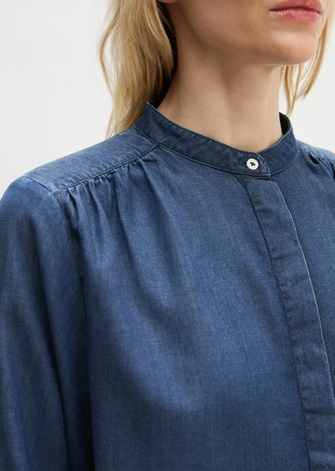 Jeansbluse loose aus Leinen-Mix