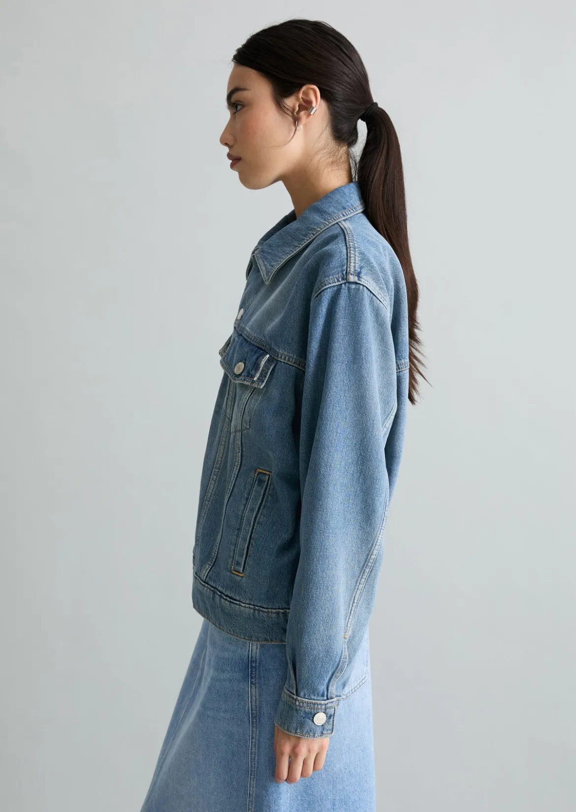 Jeansjacke oversize aus weichem Lyocell-Bio-Baumwolle-Mix