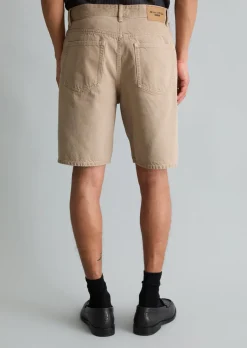 Jeansshorts Model Kalle relaxed aus robustem Bio-Baumwoll-Denim