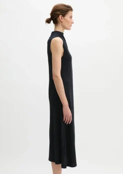 Jerseykleid fitted aus fließendem Soft-Touch-Jersey