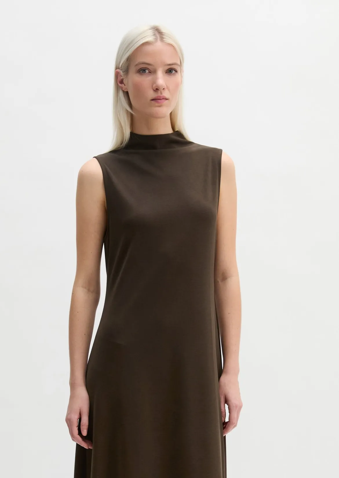 Jerseykleid fitted aus fließendem Soft-Touch-Jersey