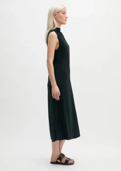 Jerseykleid fitted aus fließendem Soft-Touch-Jersey