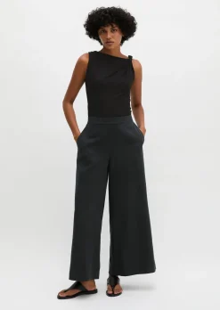 Jersey-Top slim mit gedrehtem Träger