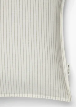 Kissenbezug Model Classic Fine Stripe aus reiner Bio-Baumwolle