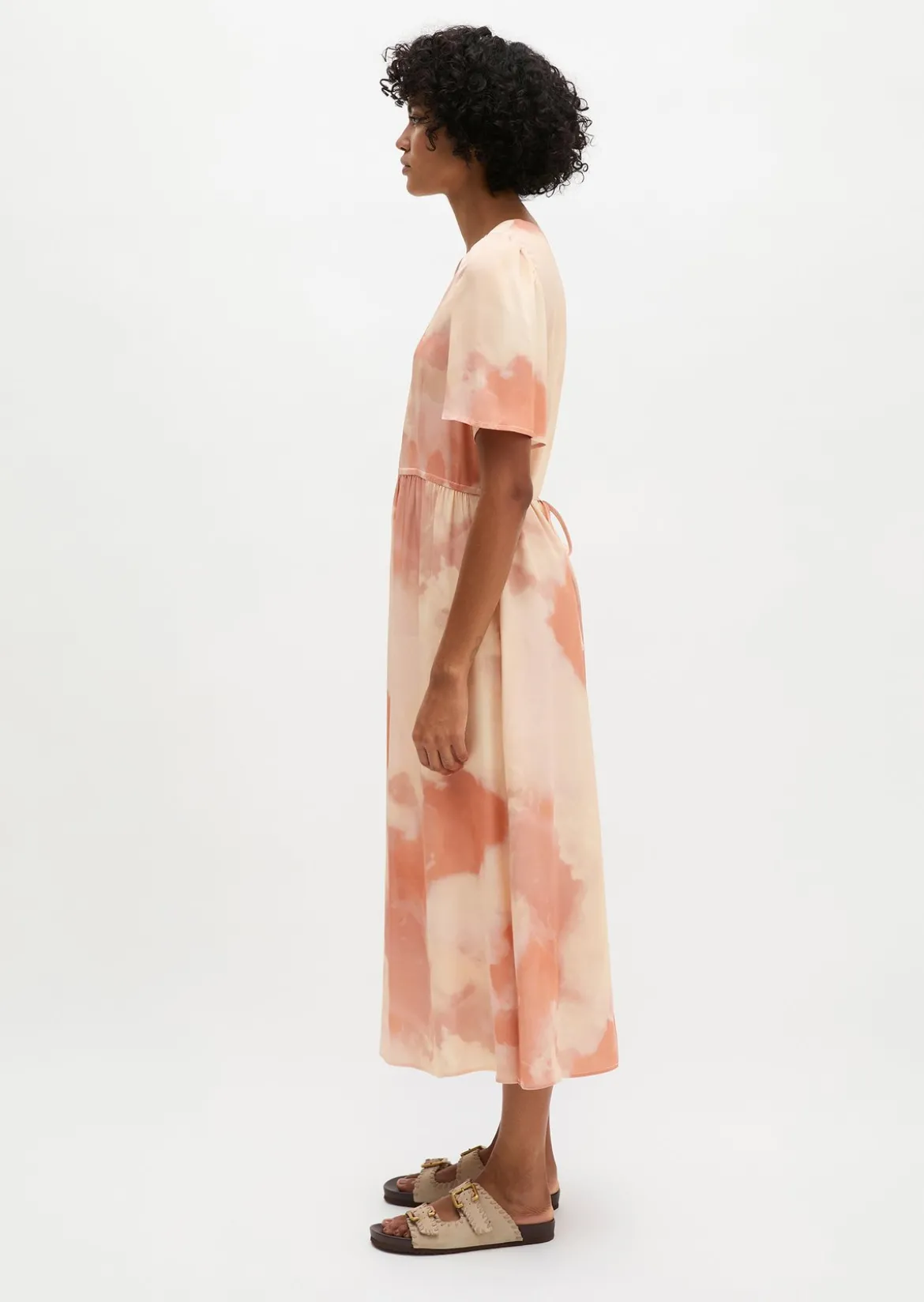 Kleid mit elastischer Taille flared aus fließendem Viskose-Twill