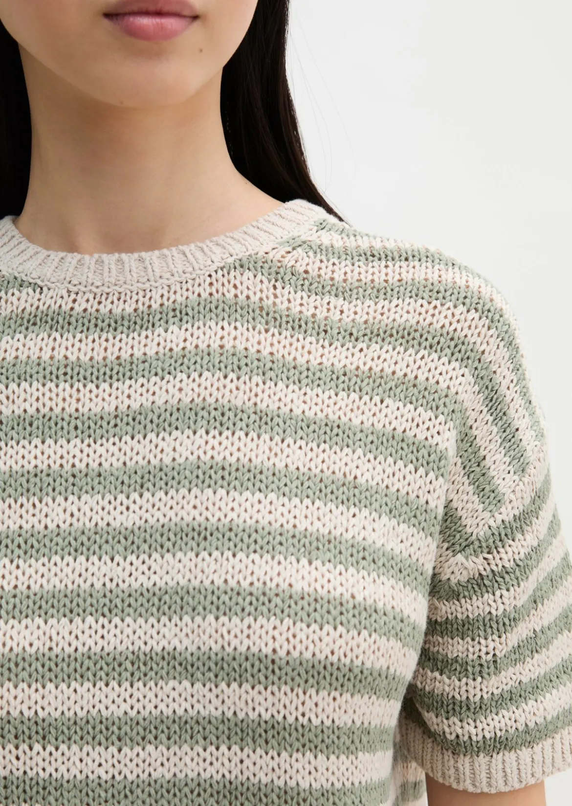 Kurzarm Pullover loose aus Bändchengarn