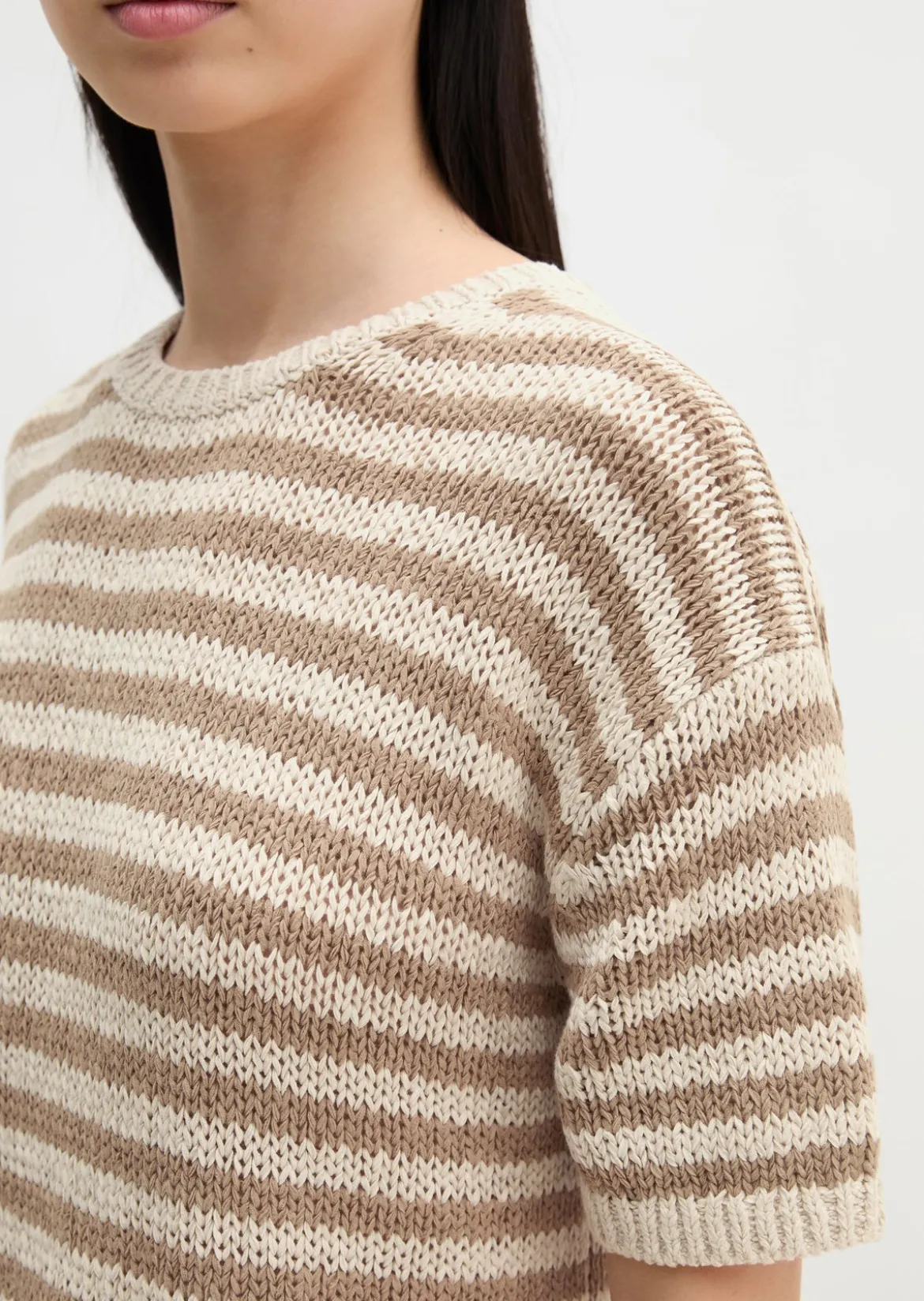 Kurzarm Pullover loose aus Bändchengarn