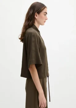 Kurzarm-Crinkle-Bluse relaxed aus LENZING™ ECOVERO™