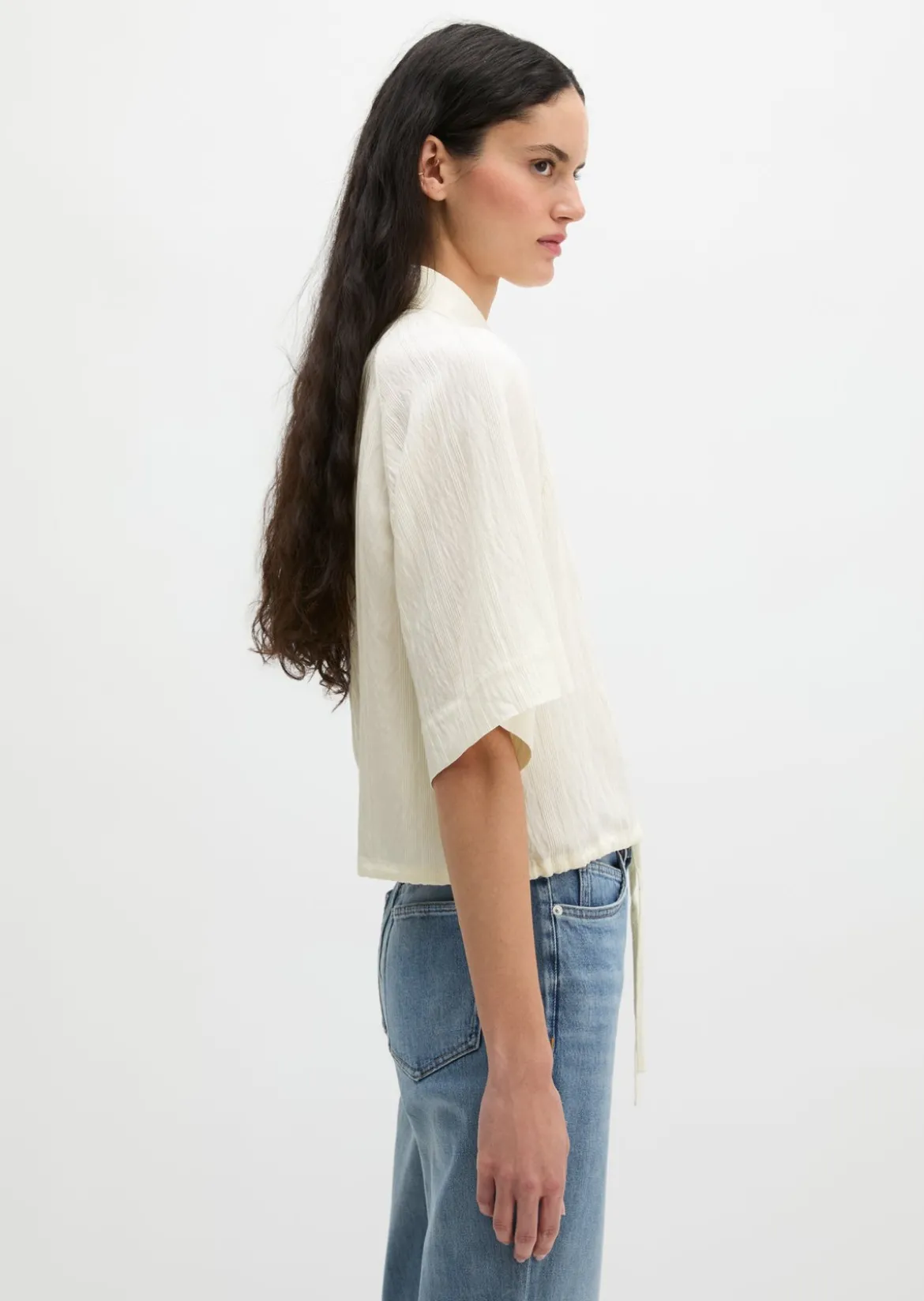 Kurzarm-Crinkle-Bluse relaxed aus LENZING™ ECOVERO™