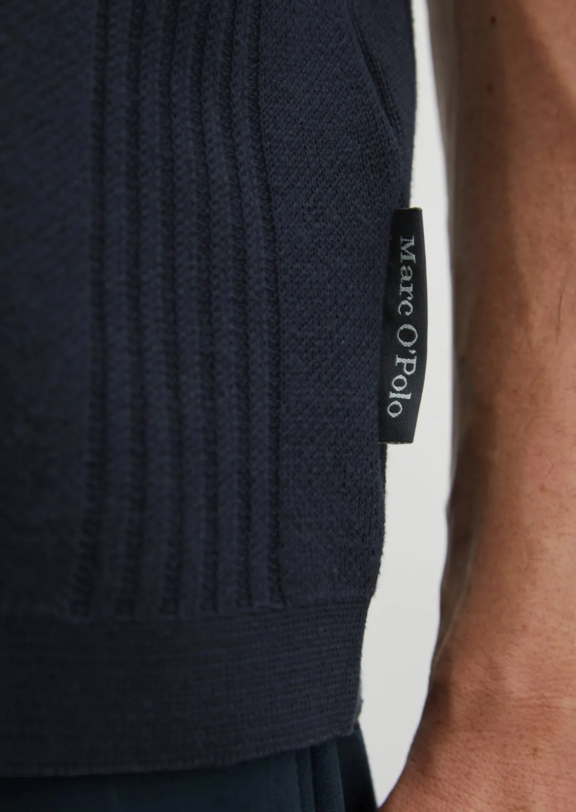 Kurzarm-Feinstrickshirt Travel Collection aus reiner Bio-Baumwolle