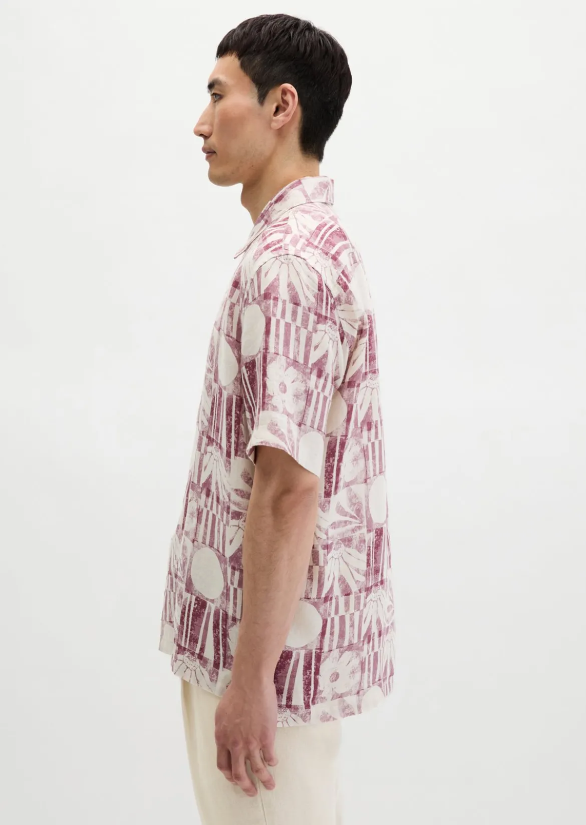 Kurzarm-Leinenhemd regular mit Allover-Print