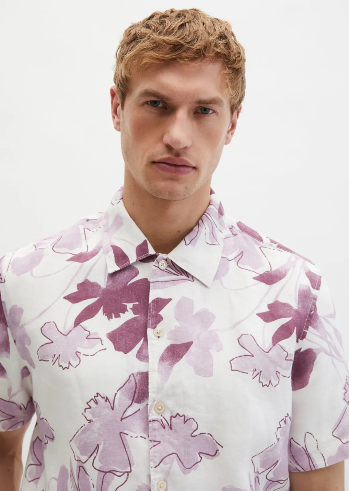 Kurzarm-Leinenhemd regular mit Allover-Print