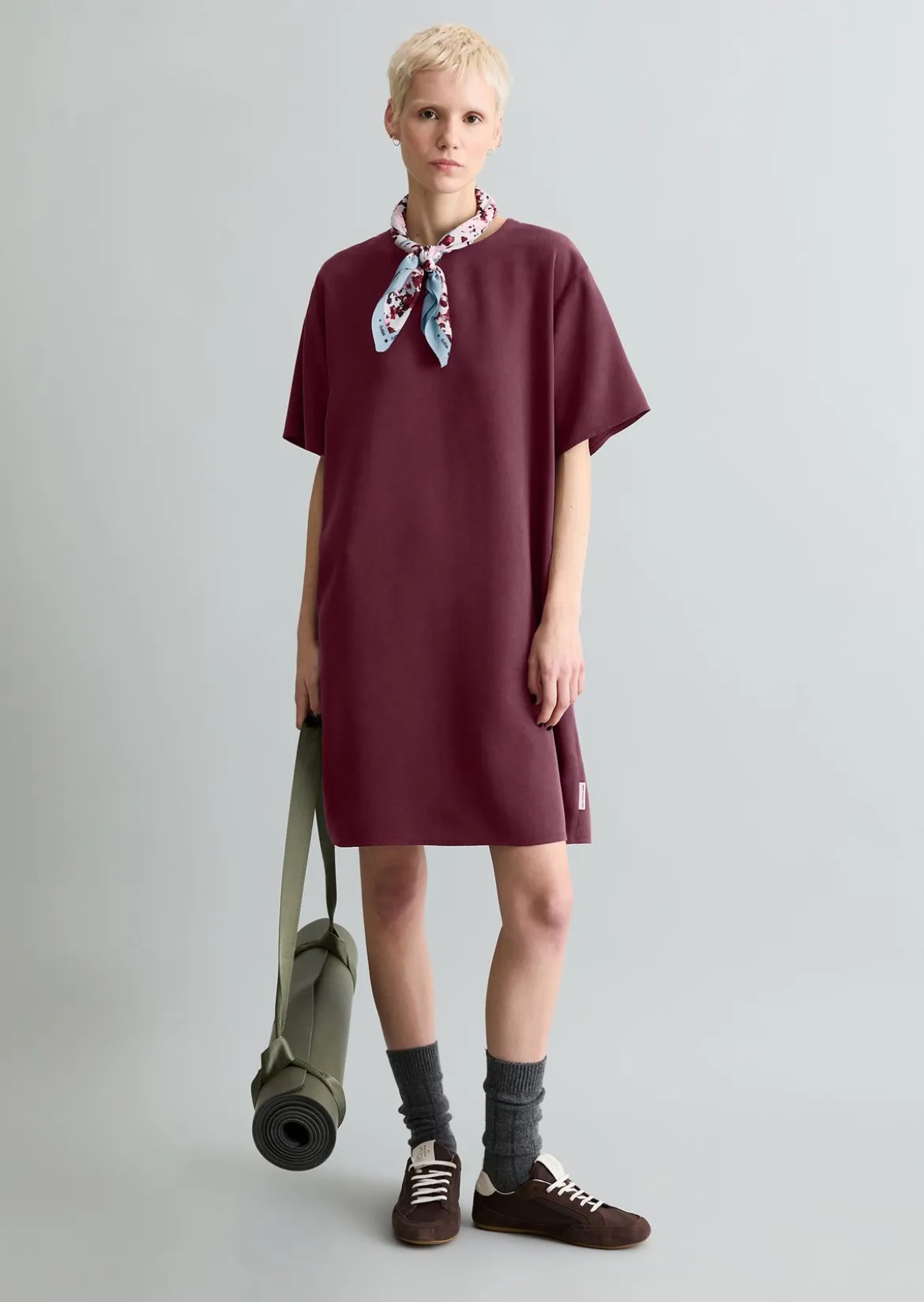 Kurzes Kleid relaxed aus LENZING™ Lyocell