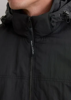 Leicht wattierte Jacke regular mit abnehmbarer Kapuze