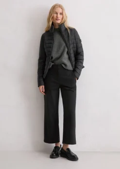 Leichte Steppjacke fitted mit recycelten Materialien