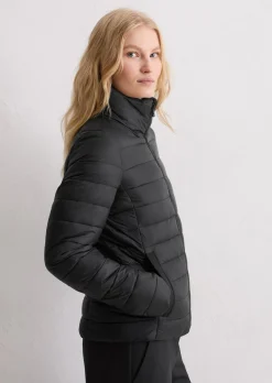 Leichte Steppjacke fitted mit recycelten Materialien