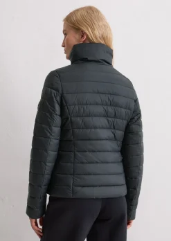 Leichte Steppjacke fitted mit recycelten Materialien
