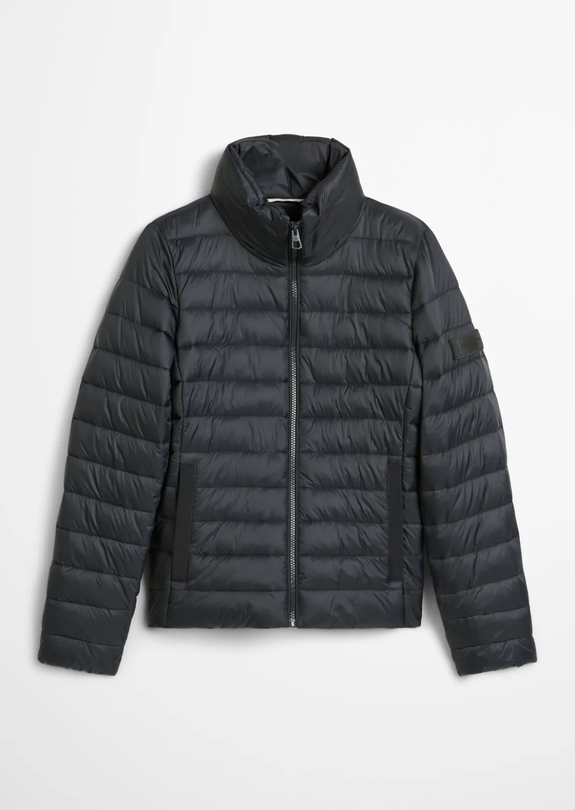 Leichte Steppjacke fitted mit recycelten Materialien