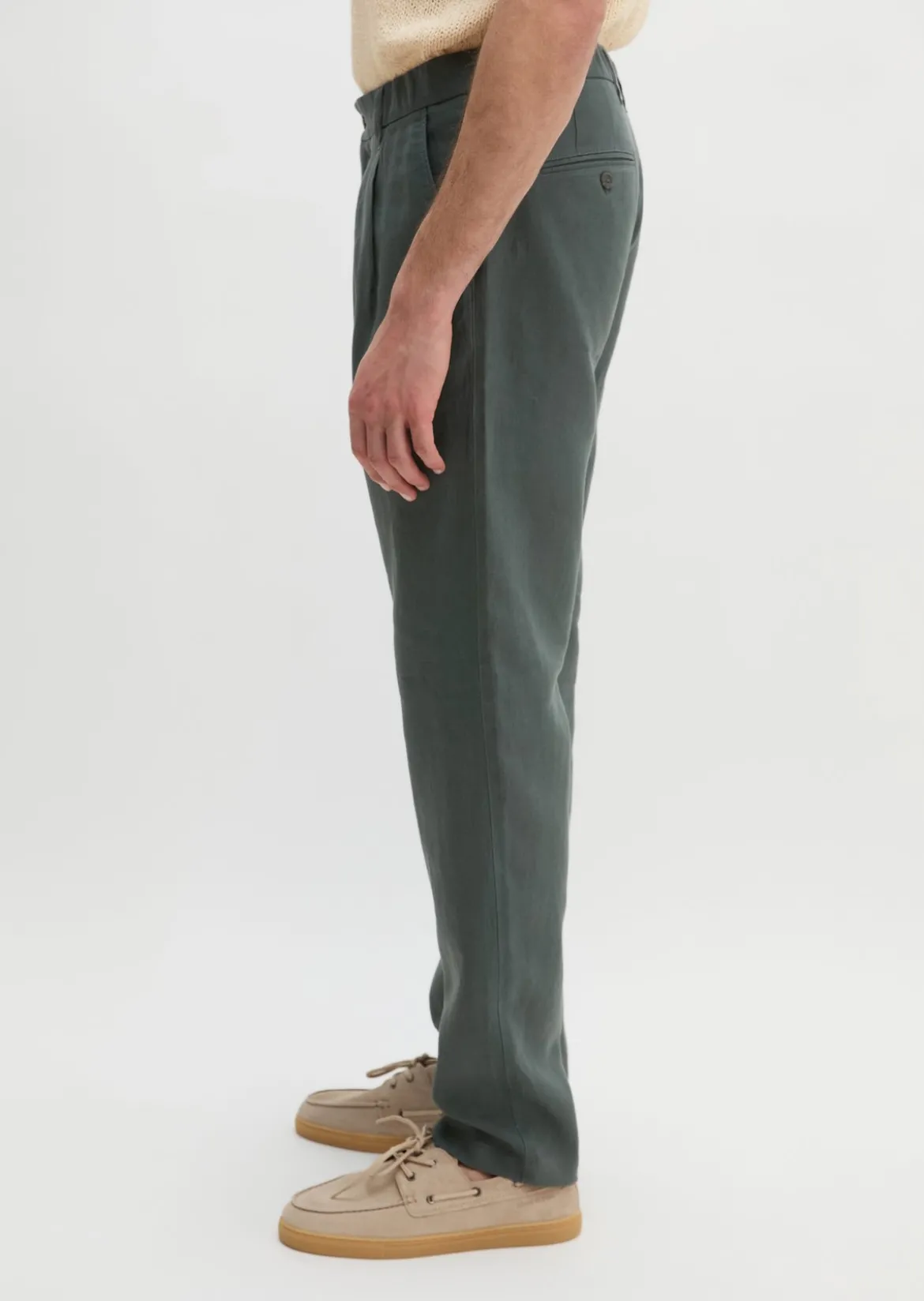 Leinenhose Model Osby Jogger pleats mit elastischem Bund