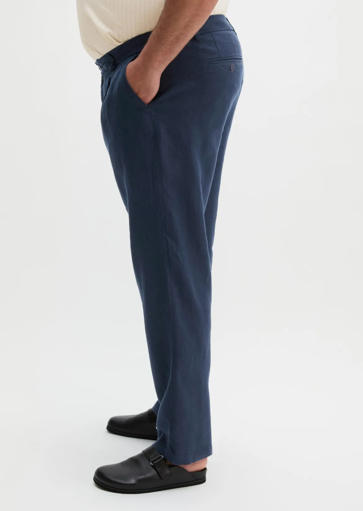 Leinenhose Model Osby Jogger pleats mit elastischem Bund