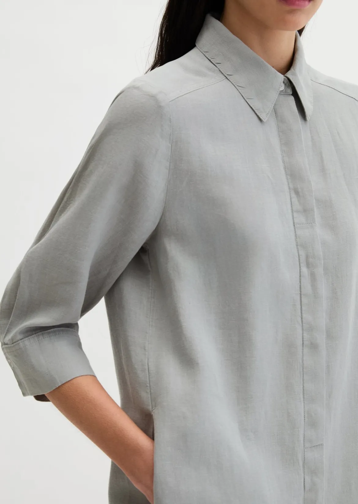 Leinenkleid loose mit verdeckter Knopfleiste