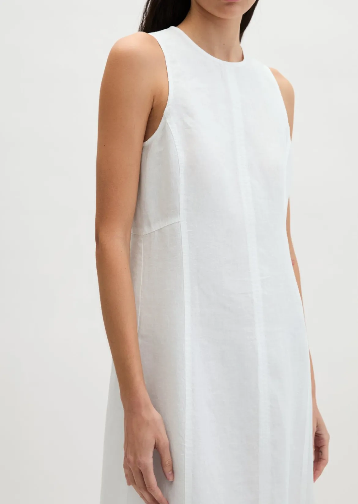 Leinenkleid shaped mit nahtfeinem Reißverschluss
