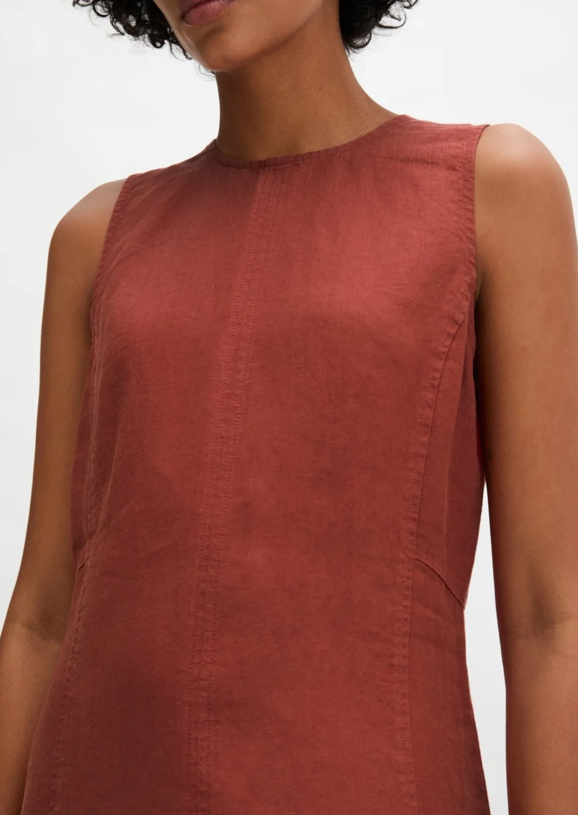 Leinenkleid shaped mit nahtfeinem Reißverschluss