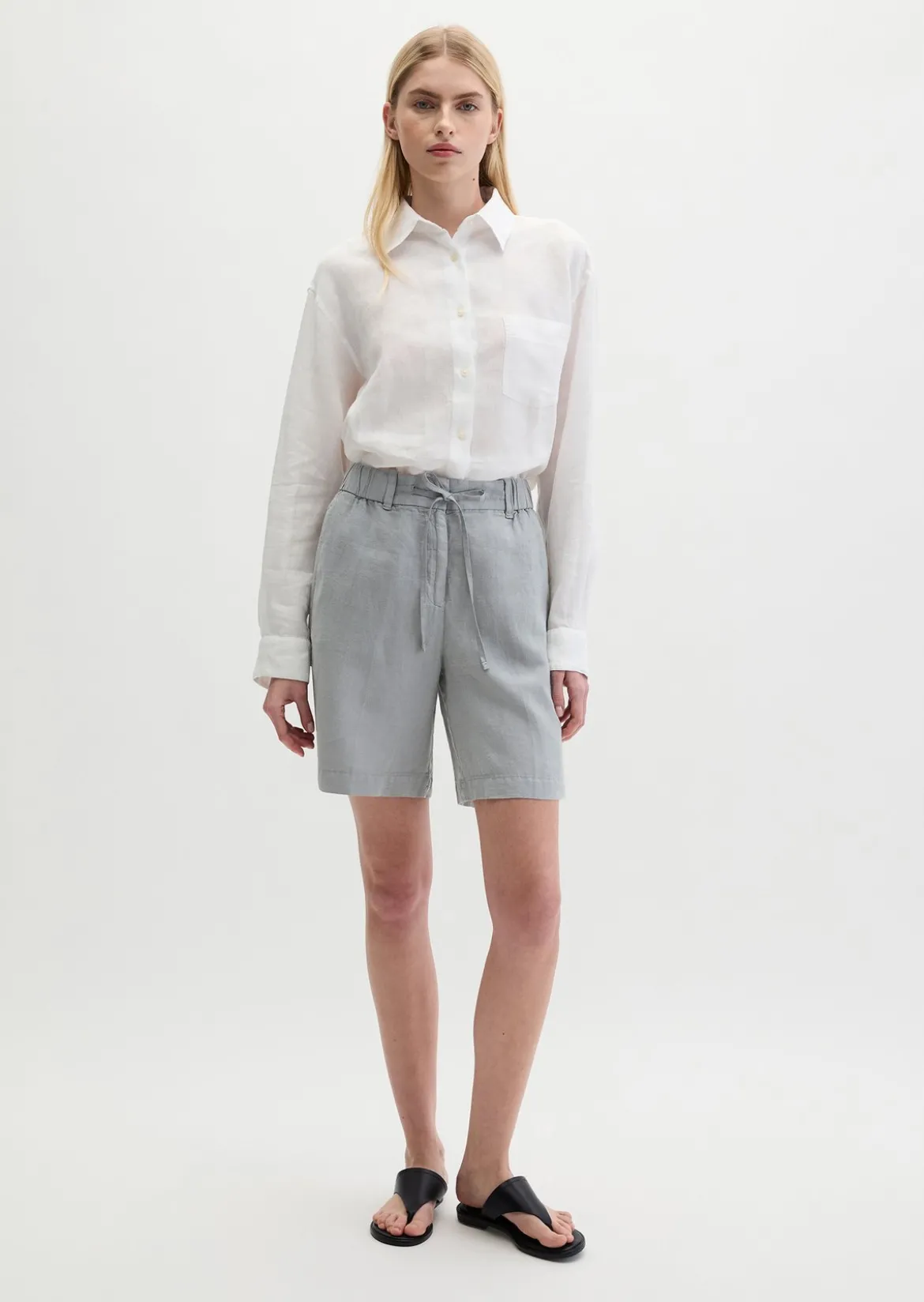 Leinenshorts relaxed mit elastischem Bund