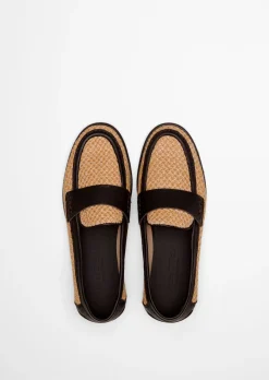 Loafer Model Fiona aus luftigem Raffiabast mit Leder