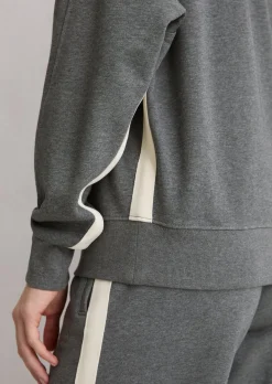 Logo-Kapuzensweatshirt relaxed aus Organic Cotton