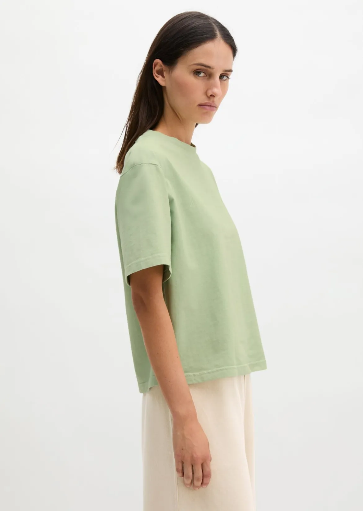 Logo-T-Shirt regular aus recycelter und Bio-Baumwolle