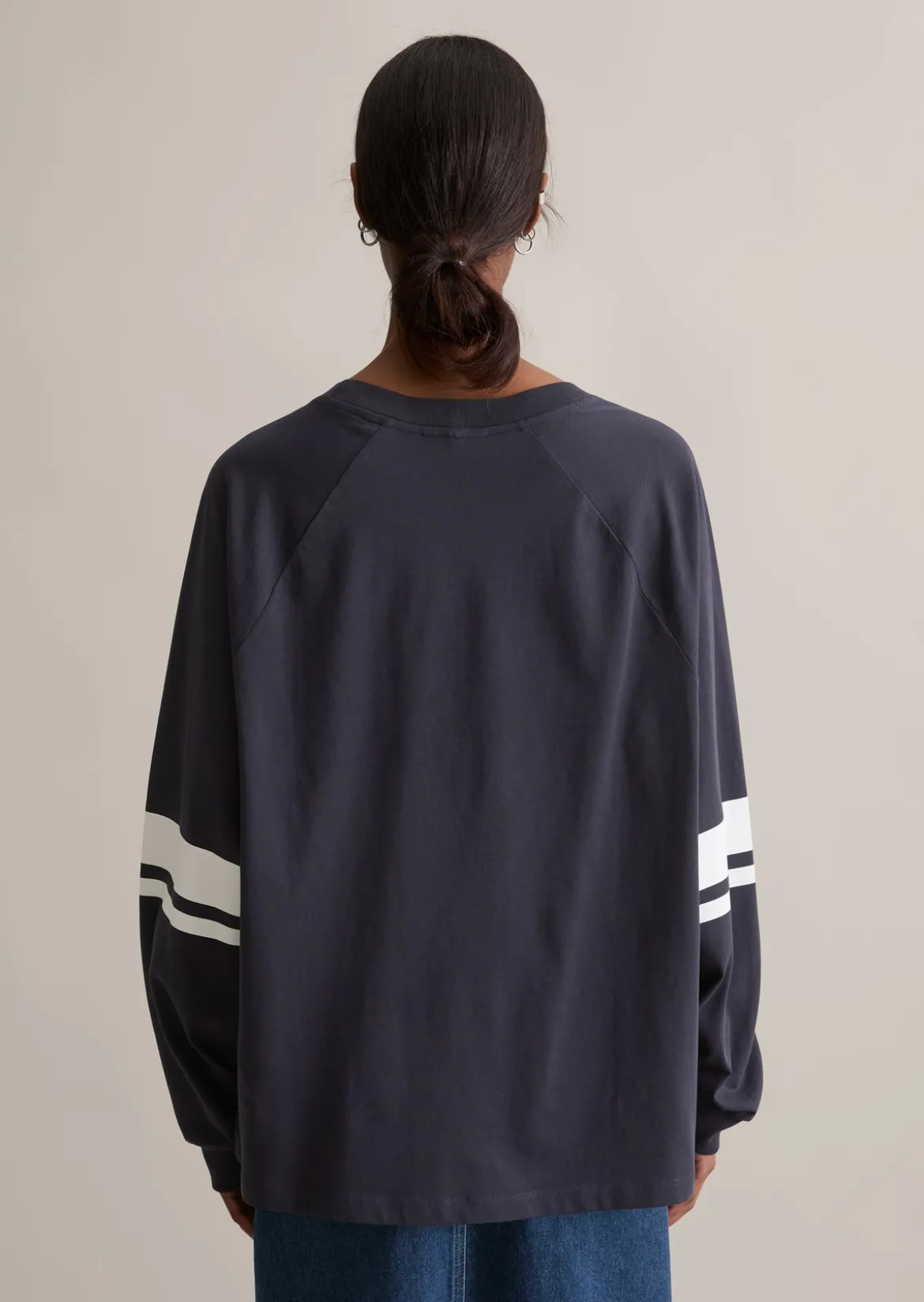 Longsleeve im College-Stil relaxed mit Streifen-Prints am Ärmel