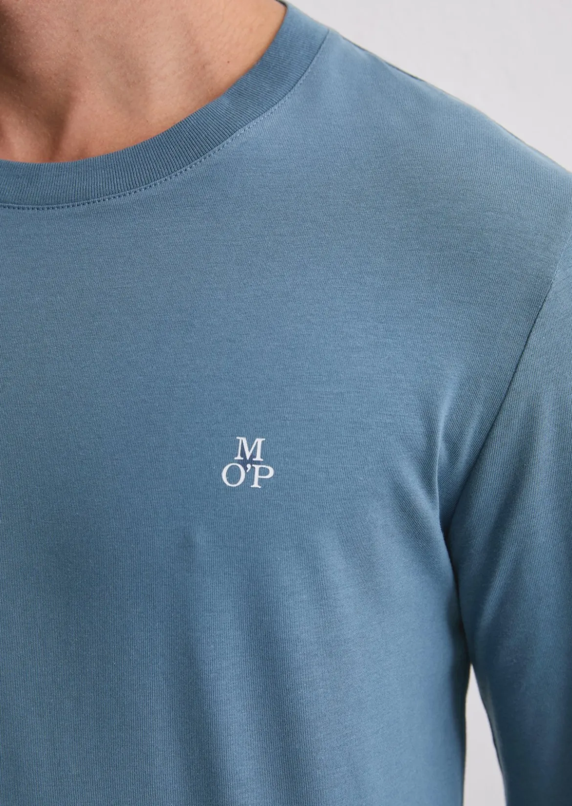 Longsleeve shaped aus reiner Bio-Baumwolle