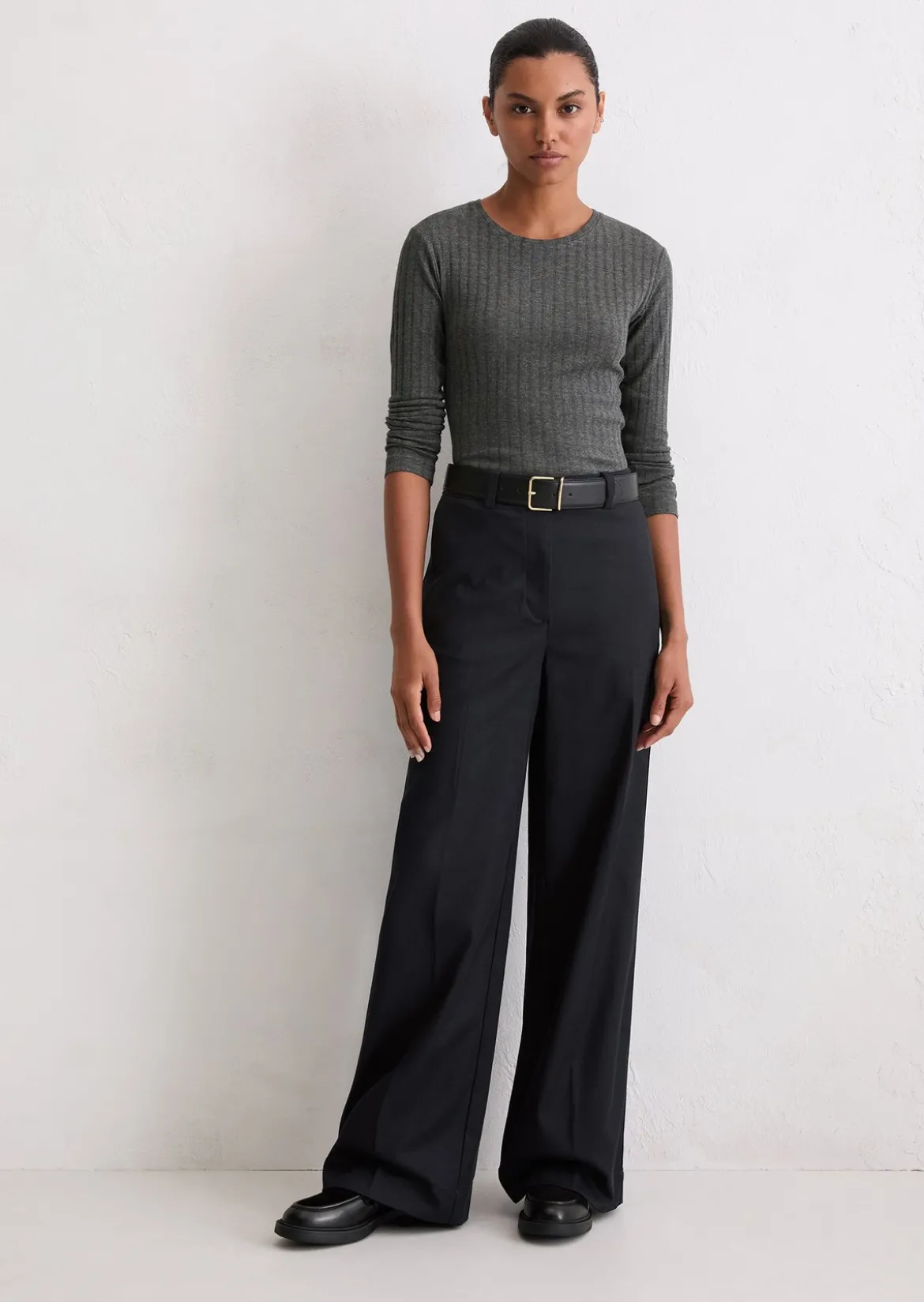 Longsleeve slim aus Organic-Cotton-Modal-Mix
