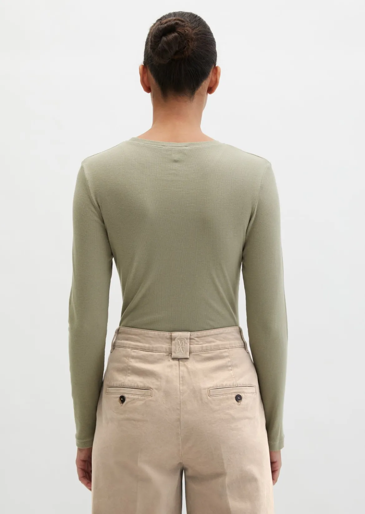 Longsleeve slim garment-dyed aus Rippjersey
