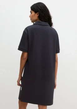 Lounge-Polokleid aus weichem Materialmix