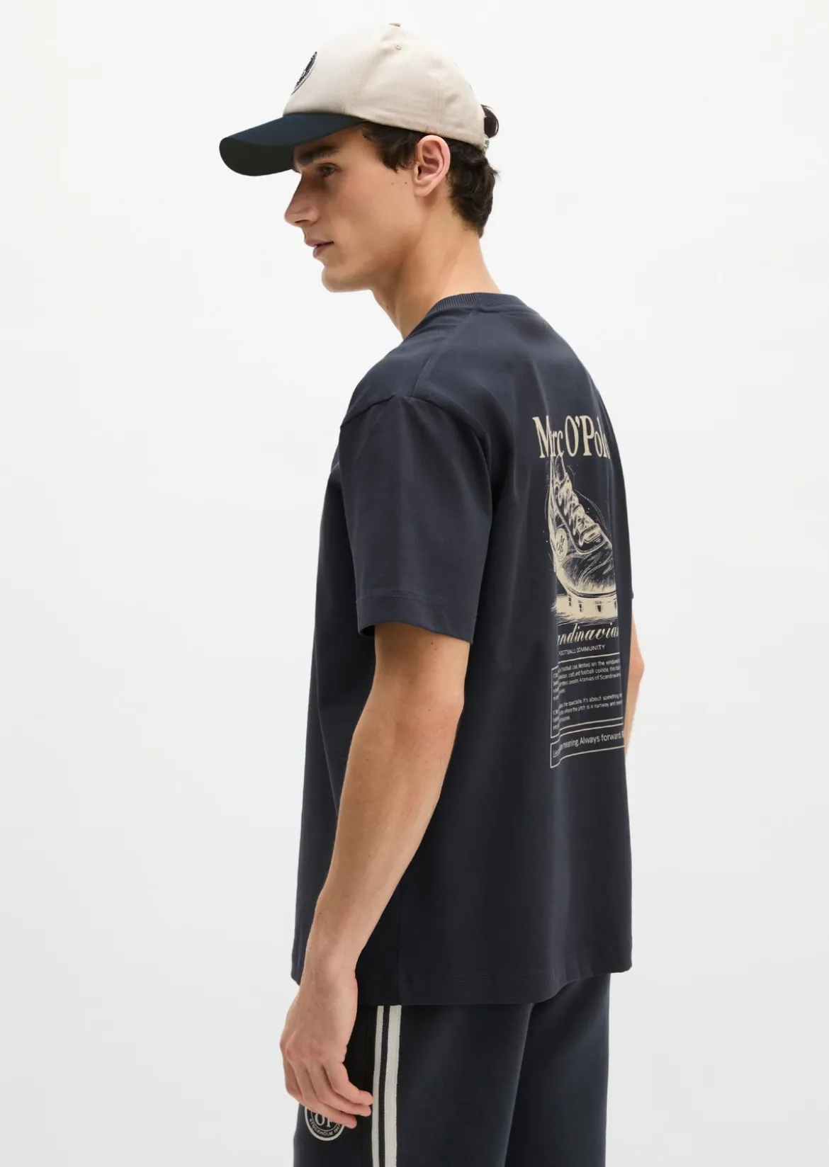 MOP Club '67 Football T-Shirt, Heavy Jersey, Oversize mit rückseitigem Fußball-Motiv