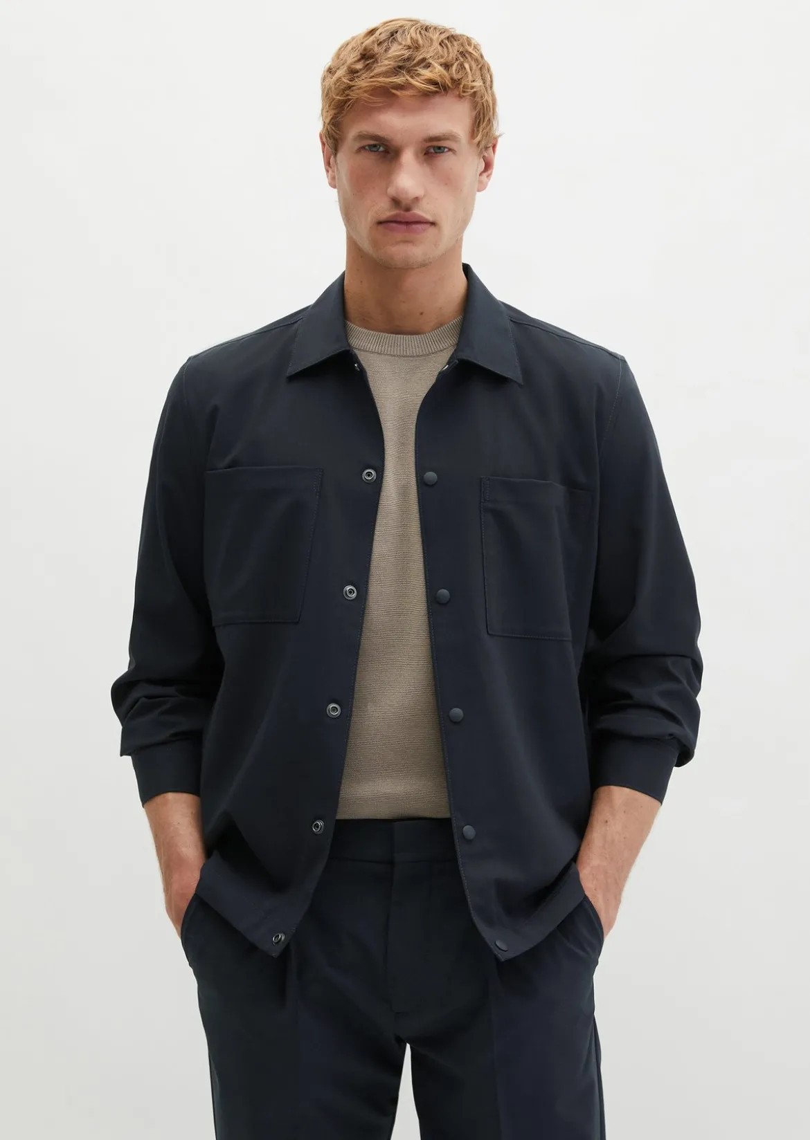 Overshirt DFB Travel Collection aus dehnbarem Tech Wool Blend