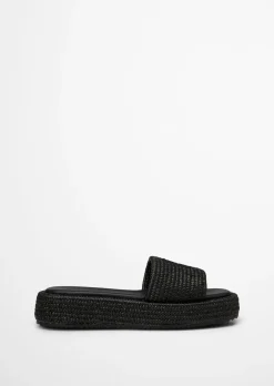 Plateau-Slides Model Larissa in Bastoptik