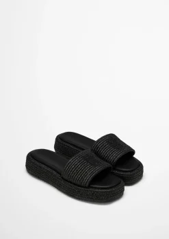 Plateau-Slides Model Larissa in Bastoptik