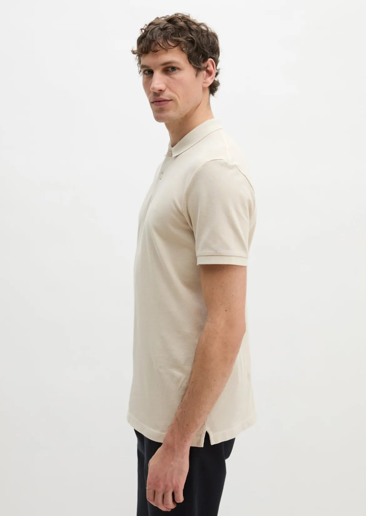 Poloshirt Piqué shaped garment-dyed aus Organic Cotton-Stretch