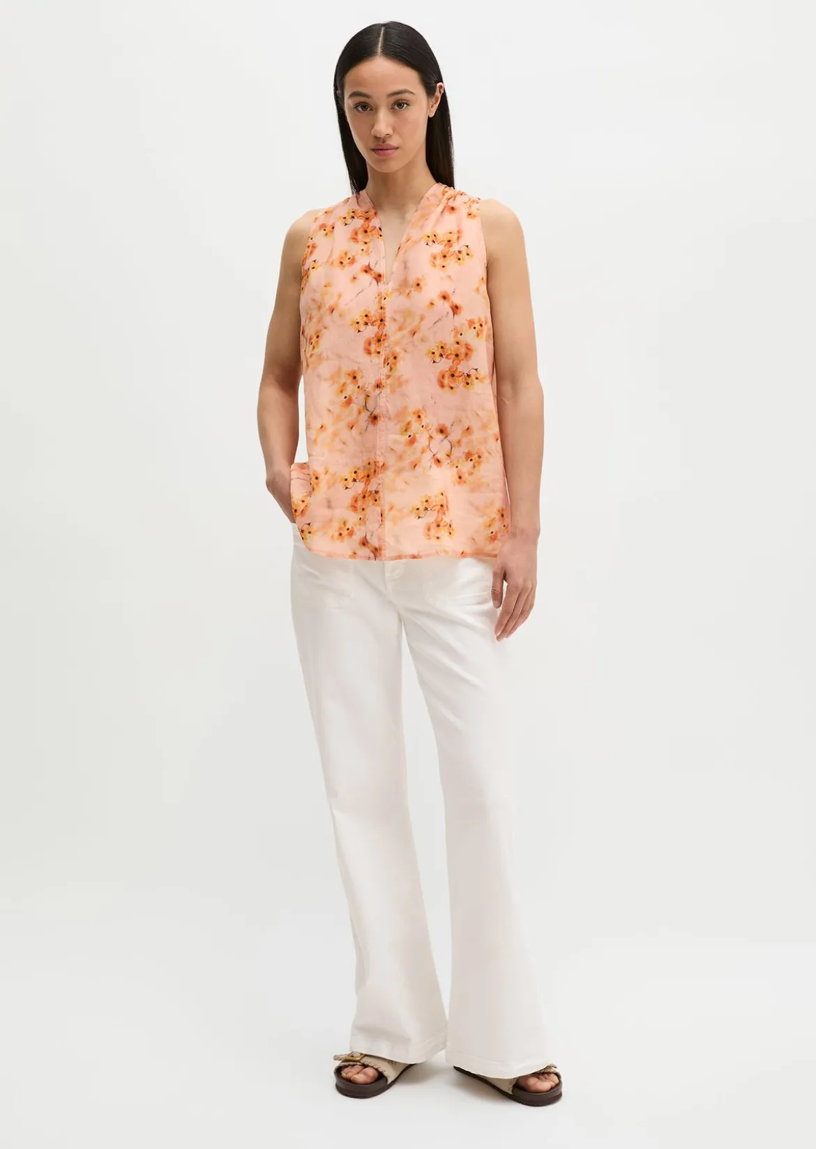 Ärmellose Bluse relaxed aus weicher Ramiefaser