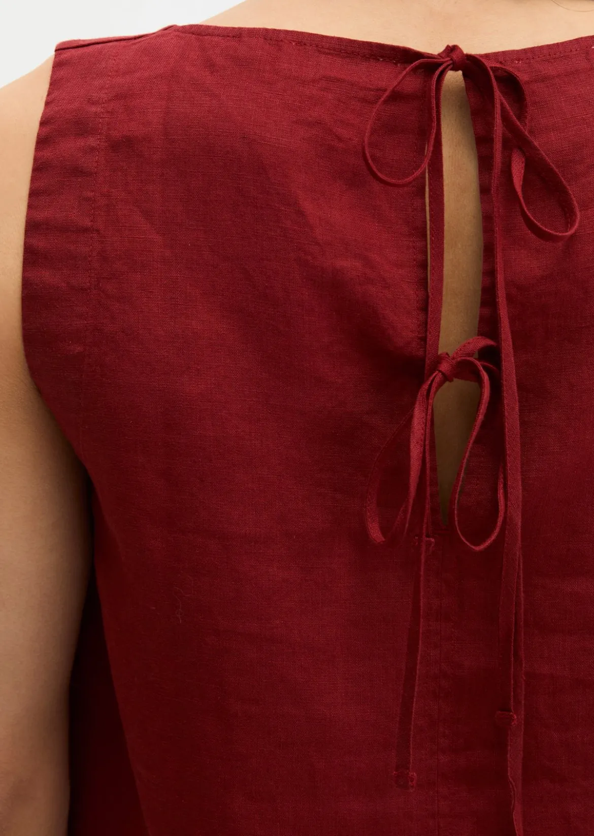 Ärmellose Leinenbluse regular mit Bindebändern im Rücken