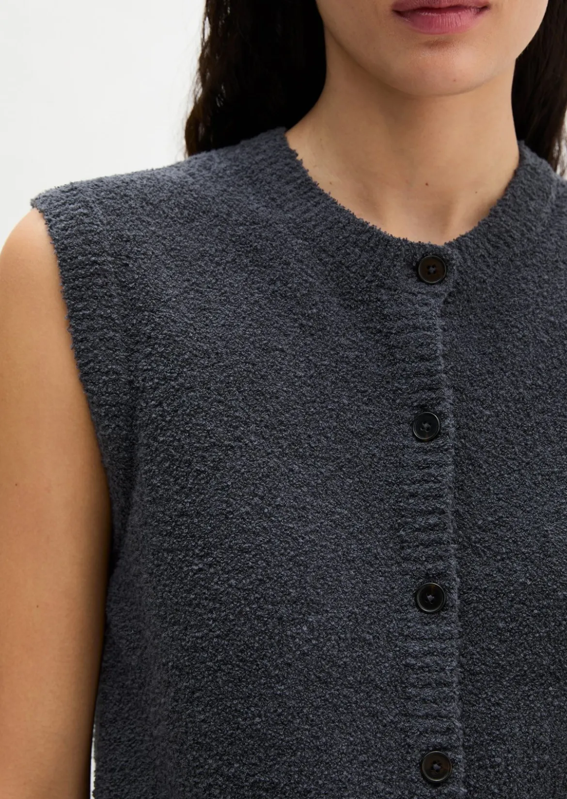 Ärmellose Strickweste regular aus Bouclé-Garn