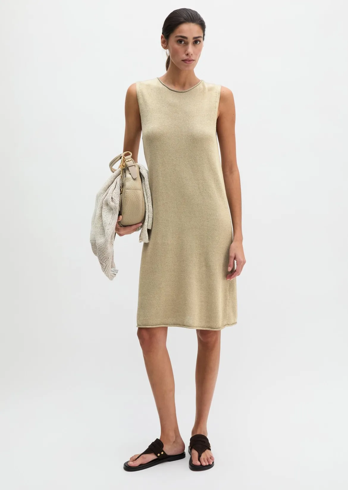 Ärmelloses Strickkleid shaped aus Organic Cotton-Leinen-Mix